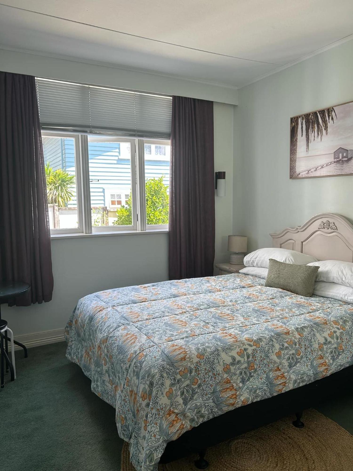 بِكتون Admirals Lodge المظهر الخارجي الصورة