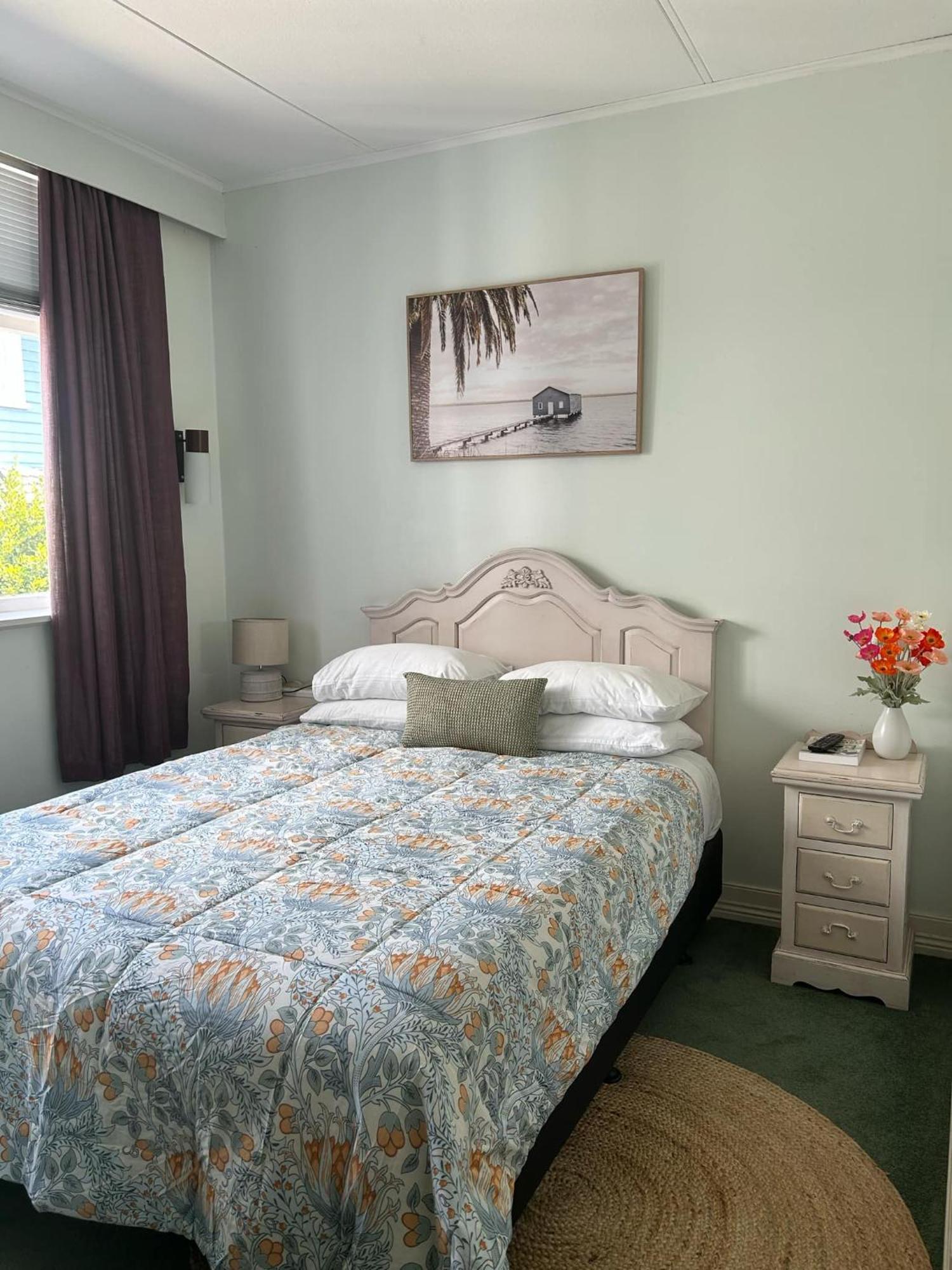 بِكتون Admirals Lodge المظهر الخارجي الصورة